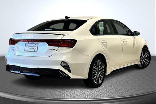 Snow White Pearl 2023 Kia Forte GT-Line