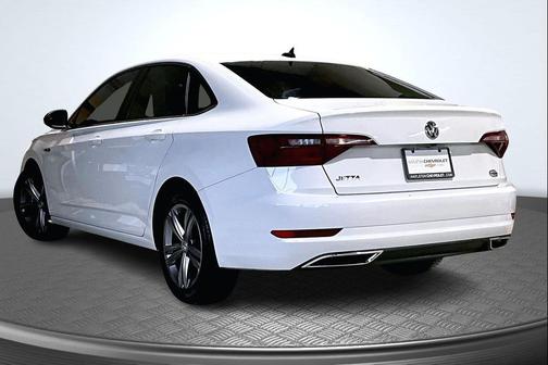 2021 Volkswagen Jetta 1.4T R-Line