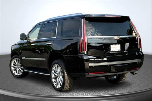 2018 Cadillac Escalade Luxury