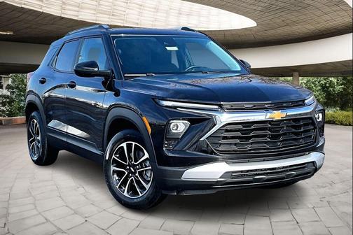 Mosaic Black Metallic 2026 Chevrolet Trailblazer LT