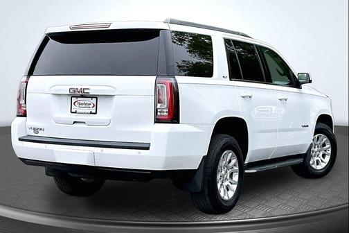 Summit White 2018 GMC Yukon SLT