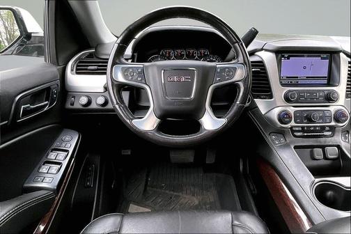 Summit White 2018 GMC Yukon SLT
