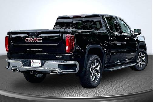 Onyx Black 2023 GMC Sierra 1500 SLT