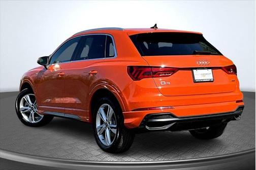 2022 Audi Q3 45 S line Premium