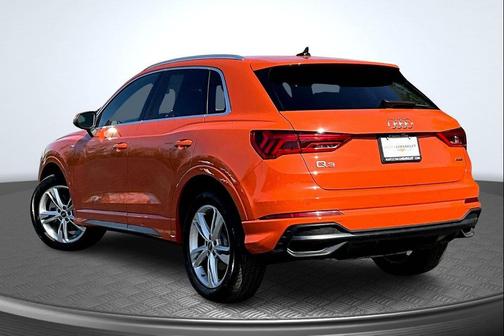 2022 Audi Q3 45 S line Premium
