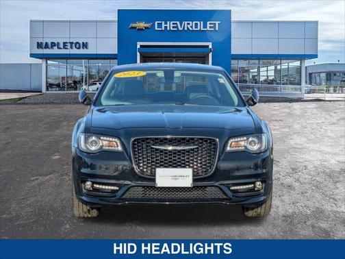 2023 Chrysler 300 Touring