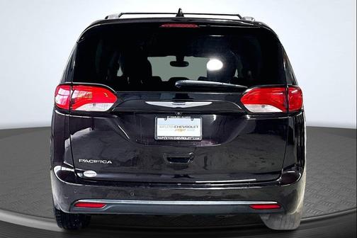 2018 Chrysler Pacifica Touring-L