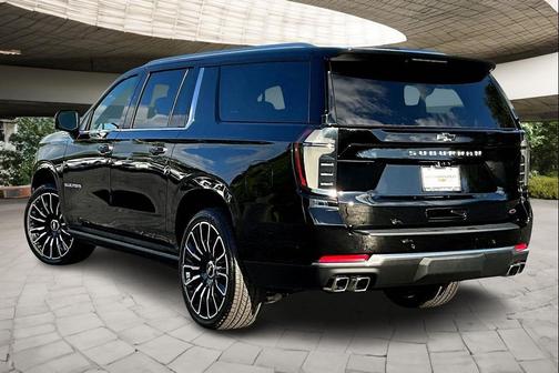 2025 Chevrolet Suburban 4WD High Country