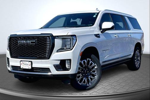 White Frost Tricoat 2023 GMC Yukon XL Denali Ultimate