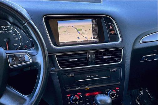 Brilliant Black 2012 Audi Q5 3.2 Prestige
