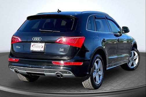 Brilliant Black 2012 Audi Q5 3.2 Prestige