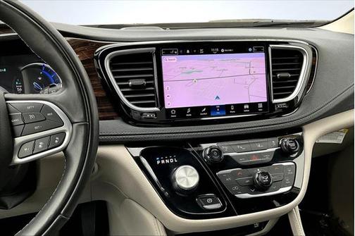 2022 Chrysler Pacifica Hybrid Limited