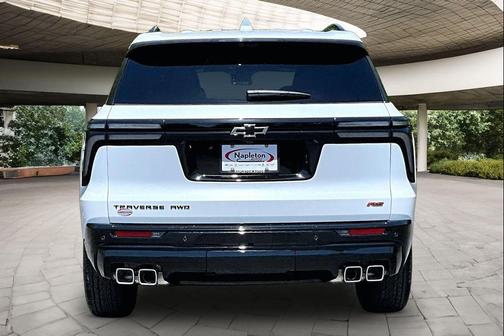 Polar White Tricoat 2026 Chevrolet Traverse RS