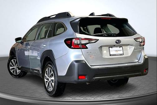 2023 Subaru Outback Base
