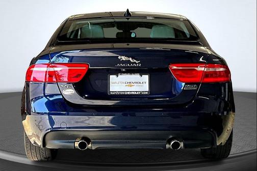 2017 Jaguar XE 35t Premium