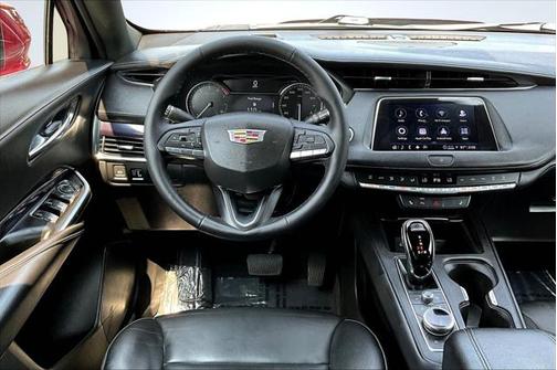 2022 Cadillac XT4 Luxury