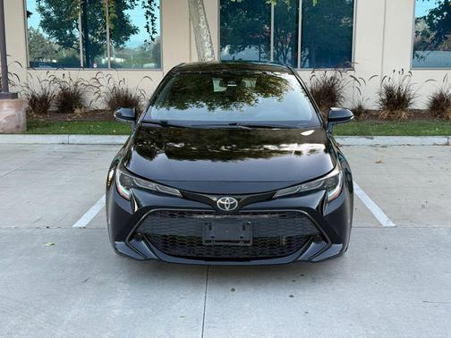 Midnight Black Metallic 2020 Toyota Corolla SE