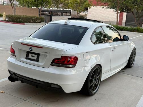 Alpine White 2010 BMW 135 135i Coupe 2D