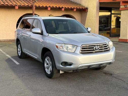 2010 Toyota Highlander SE