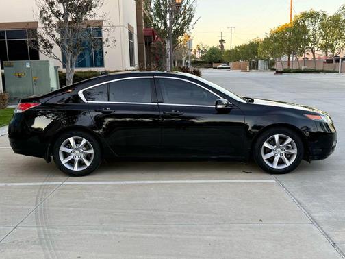 2012 Acura TL Technology