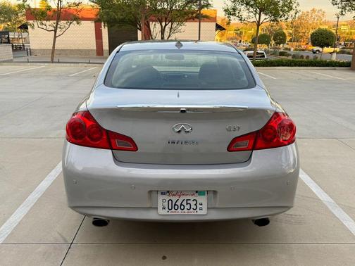 2013 INFINITI G37 Journey