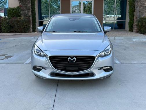 2018 Mazda Mazda3 Touring