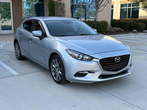 2018 Mazda Mazda3 Touring
