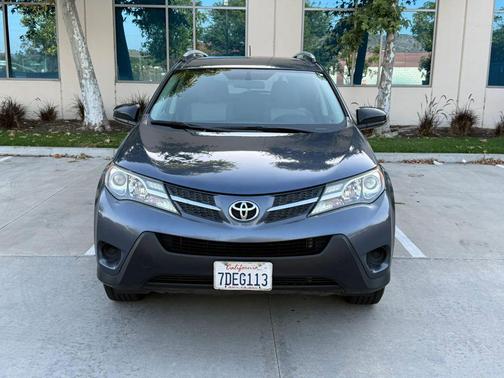 Magnetic Gray Metallic 2013 Toyota RAV4 LE
