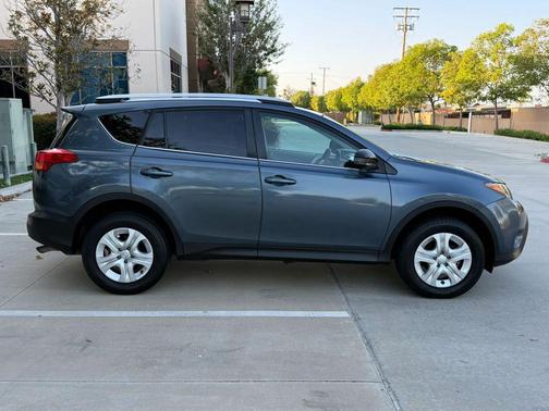 Magnetic Gray Metallic 2013 Toyota RAV4 LE