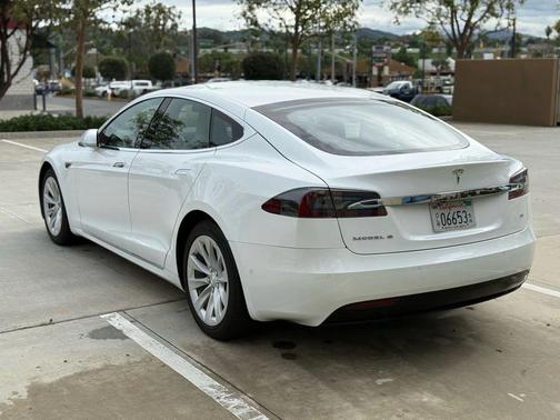 2016 Tesla Model S 75