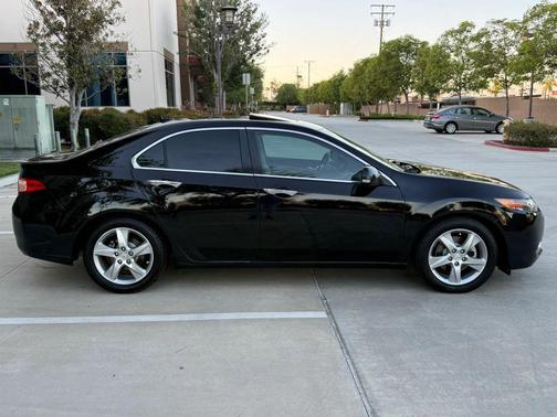 Crystal Black Pearl 2011 Acura TSX Technology