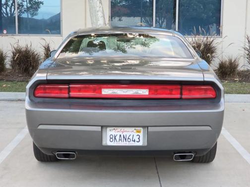 2012 Dodge Challenger SXT