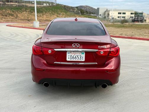 2015 INFINITI Q50 Sport