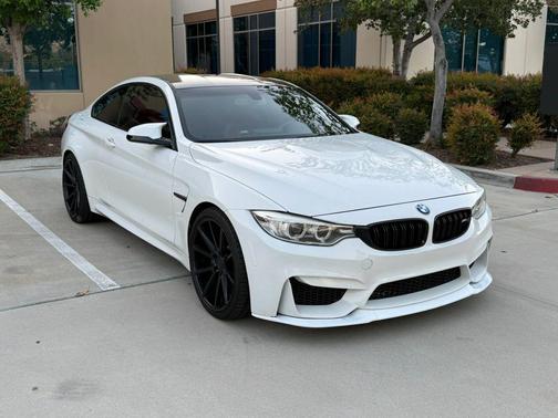 White 2015 BMW M4 Base