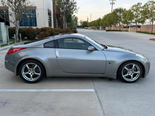 Silver 2006 Nissan 350Z Touring