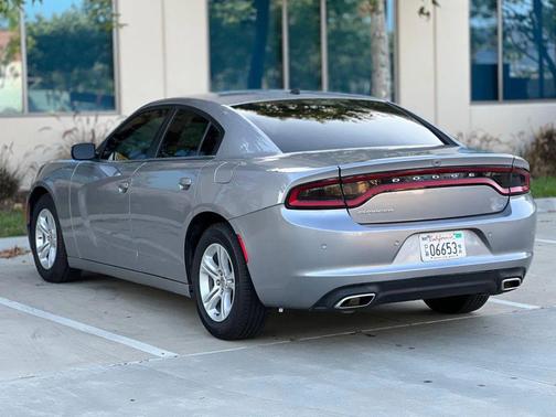 2018 Dodge Charger SXT