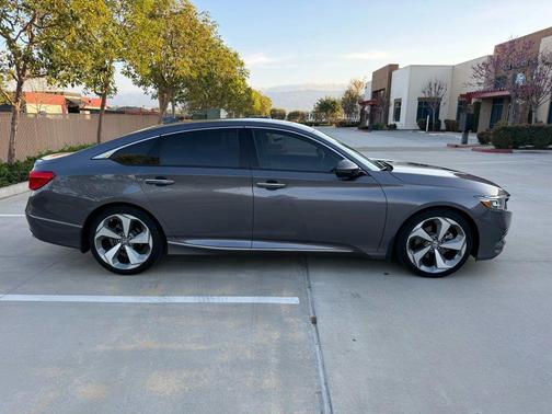 2018 Honda Accord Touring 2.0T