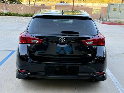 Black Sand Pearl 2018 Toyota Corolla iM Base