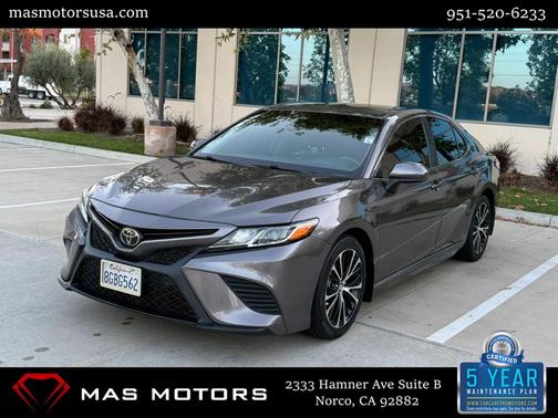 Brown 2018 Toyota Camry SE