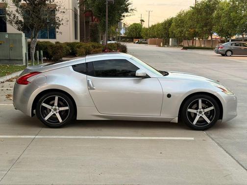 Brilliant Silver 2012 Nissan 370Z Base
