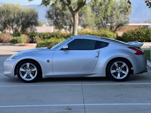 2012 Nissan 370Z Base