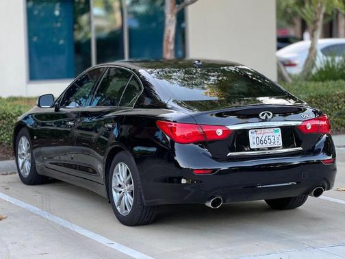 2014 INFINITI Q50 Base