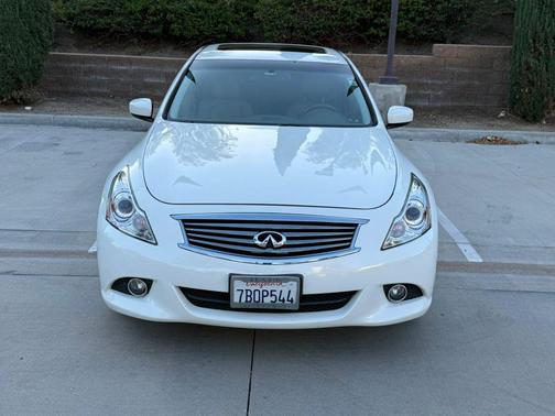 Moonlight White 2013 INFINITI G37 Journey