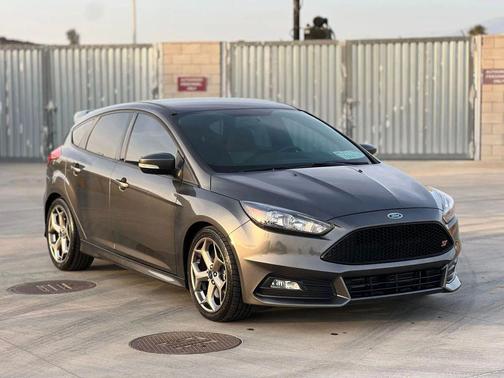 2018 Ford Focus ST ST
