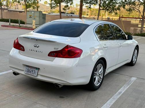 2013 INFINITI G37 Journey