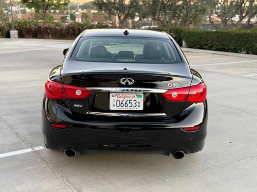 2014 INFINITI Q50 Premium