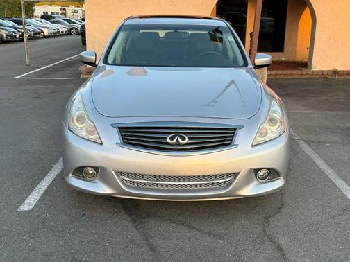 2012 INFINITI G37 Journey