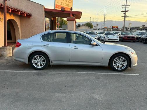 2012 INFINITI G37 Journey