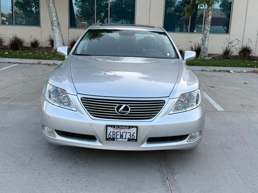 Silver 2007 Lexus LS 460 Base