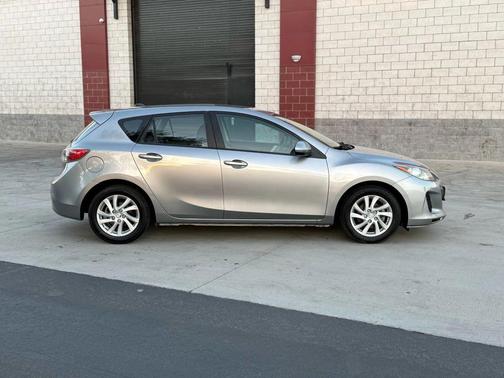2012 Mazda Mazda3 i Grand Touring